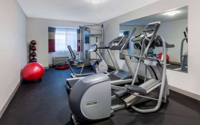 Microtel Inn & Suites by Wyndham Sunbury/Columbus North