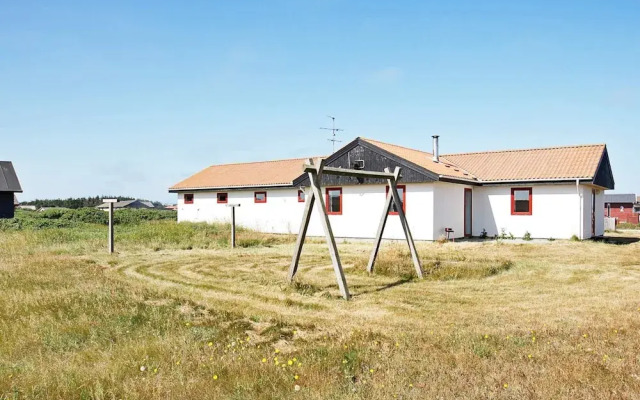 Lovely Holiday Home in Jutland with Hot Tub