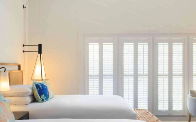 Lighthouse Hotel - Key West Historic Inns