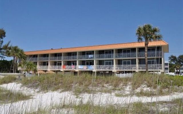 Club Bamboo South - Bradenton Beach