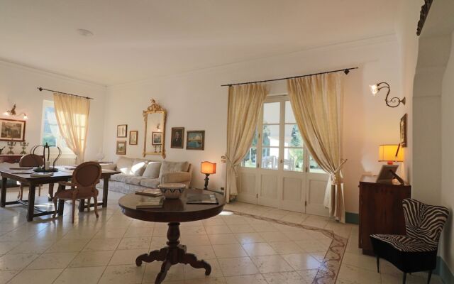 Executive Suite - Calais