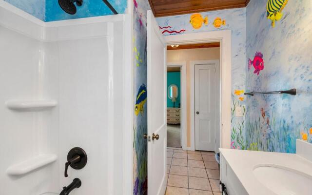 Papas Place by Oak Island Accommodations