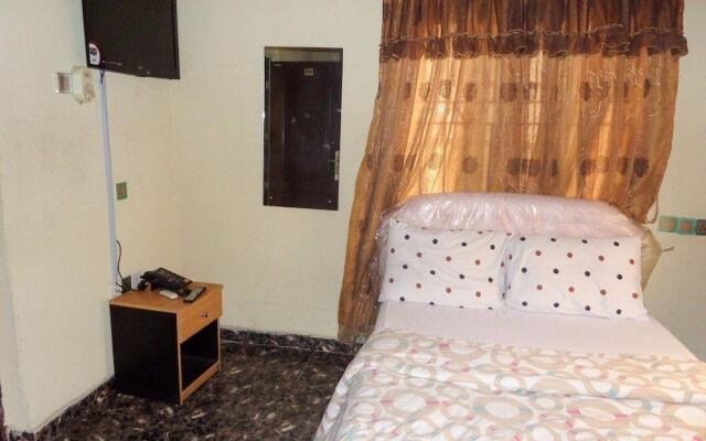 D1 Hotel And Suites