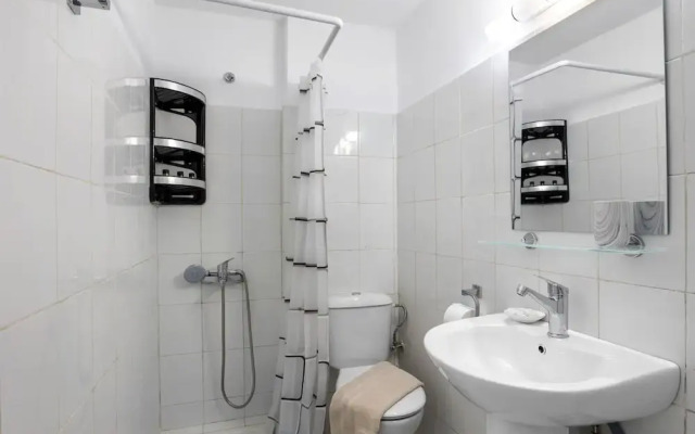 Sun Beach Apartment in Chania 3