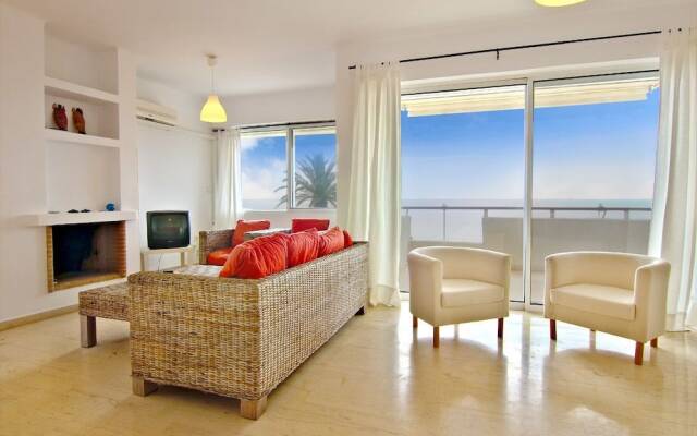 Villa White Coral