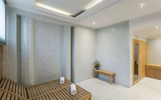 Ramada Hotel & Suites By Wyndham Bucharest North