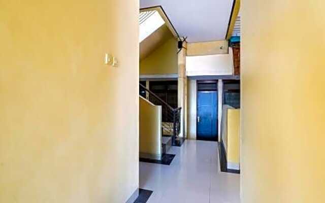 OYO 3842 Eiffel Ketintang Unesa Syariah