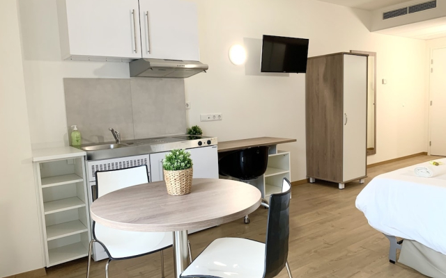 Modern Studio - Heart Of Historic District Belval