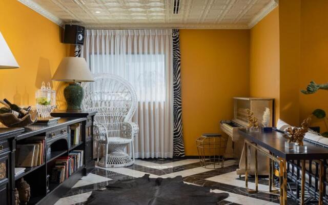 Beach Hotel by Zvieli Hotels