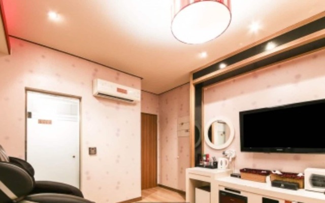 Shine Motel