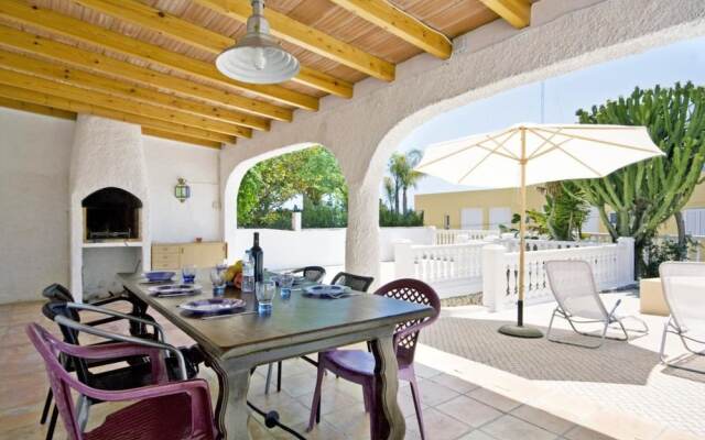 Villa - 3 Bedrooms with Pool and WiFi - 106427