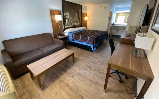 Super 8 by Wyndham Marietta/West/Atl Area