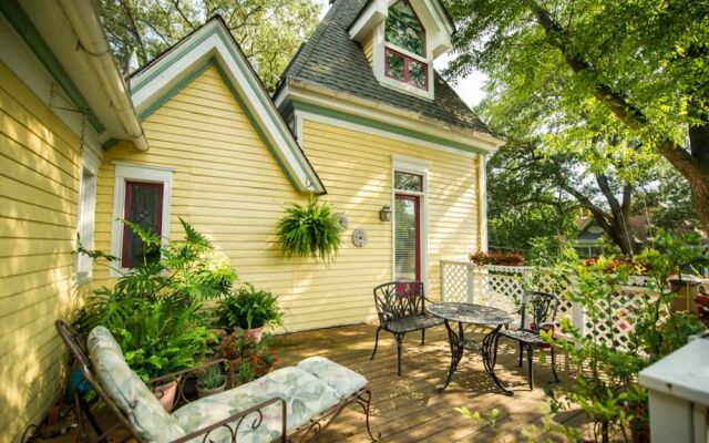Sugar Magnolia Bed & Breakfast