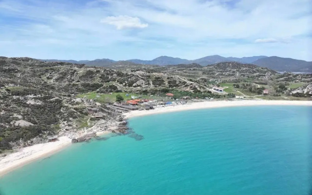 The Diamond of Kriaritsi private pools