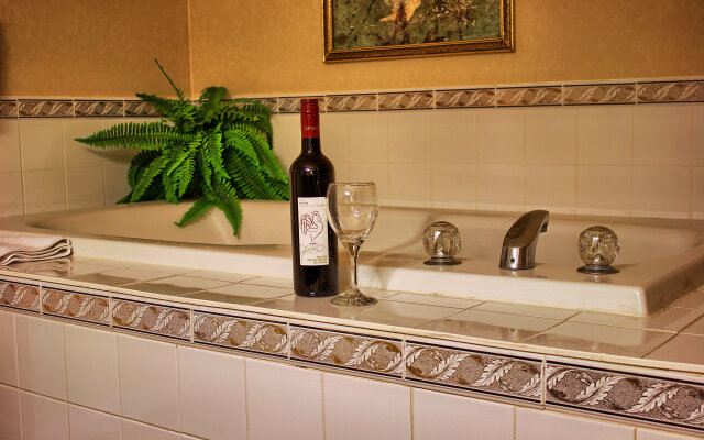Holiday Inn Hotel & Suites Osoyoos by IHG