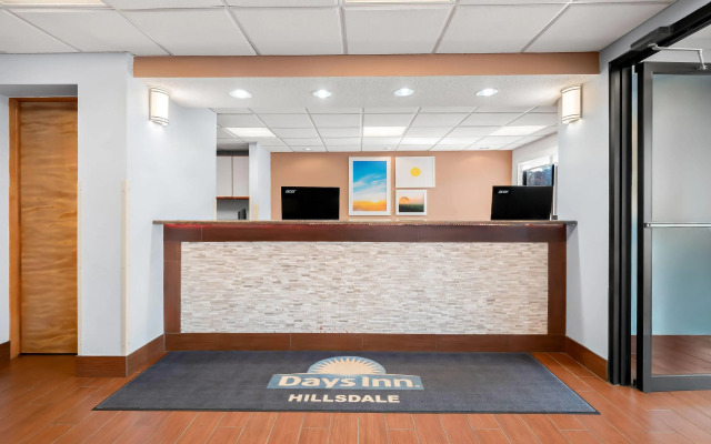 Days Inn by Wyndham Hillsdale