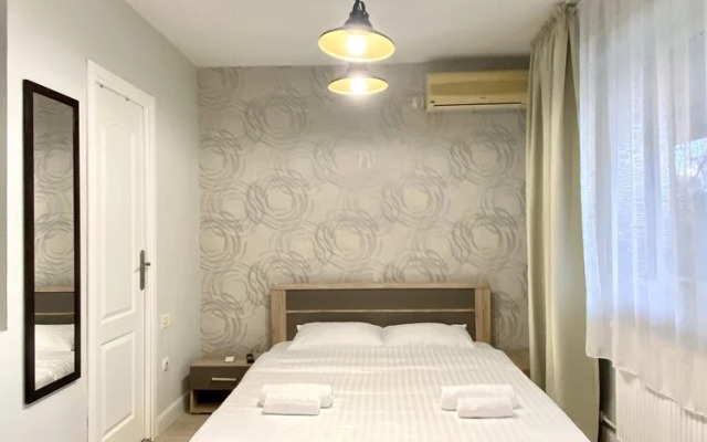 Downtown Victoria Studios By CityBookings