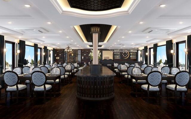 Genesis Regal Cruise