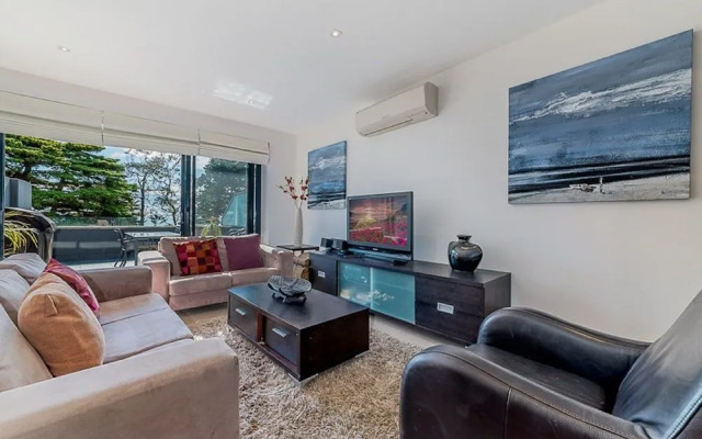 Unit 4 Cscape by the Beach