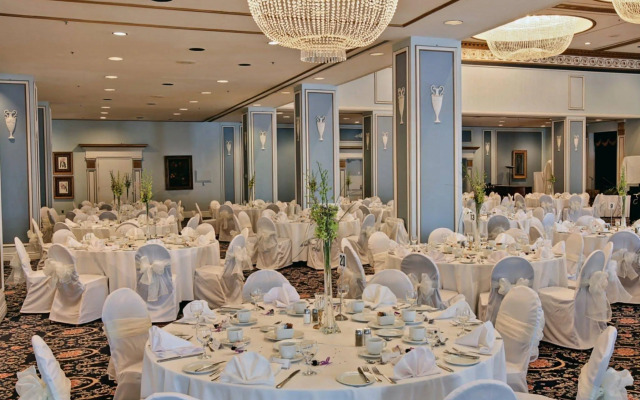 The Hotel Saskatchewan, Autograph Collection