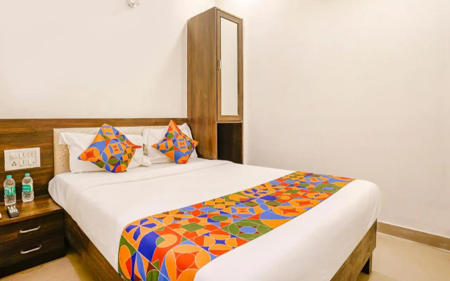 OYO 1166 Hotel Accore Inn