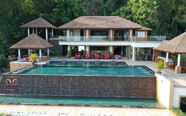 Victoria Cliff Nyaung Oo Phee Island