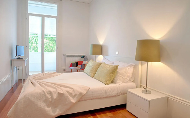 Charming House Marques