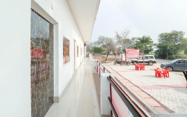 OYO 69931 Hotel Suhani Palace