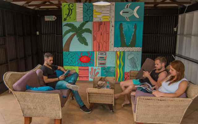 Coral Beach Lodge
