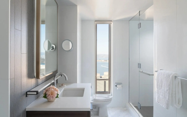 Four Seasons Hotel San Francisco at Embarcadero
