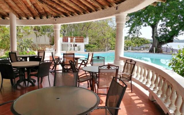 Hotel La Isla