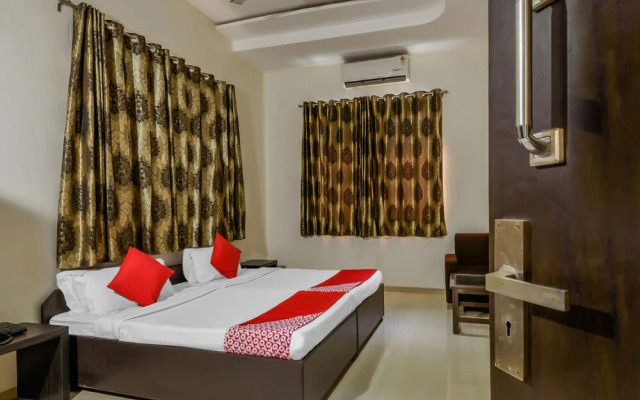 OYO 22349 Hotel Rainbow Inn