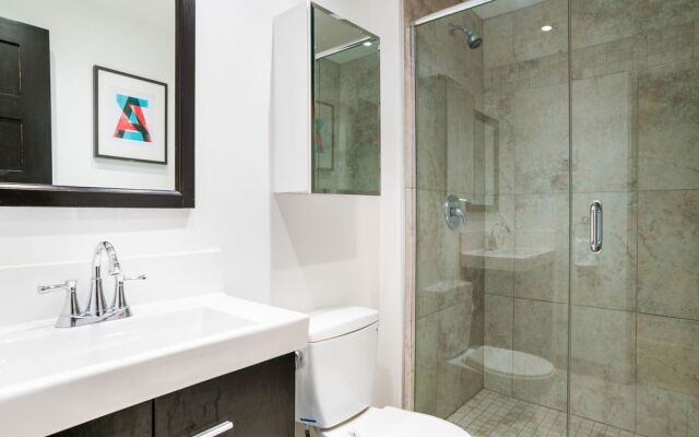 Bohemian 5BR in Downtown MTL by Sonder