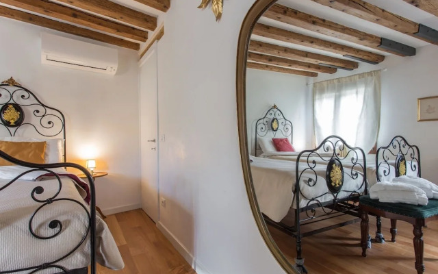 Venezia - Calle Furlani 3277