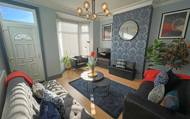 Spacious 3-Bedroom House with Parking