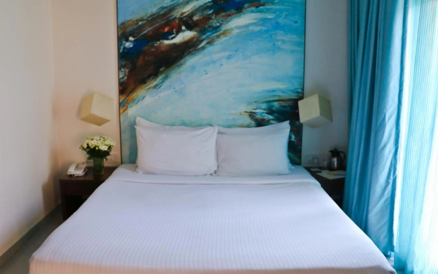 The Waterfront Shaw – Guest Rooms – Lavasa