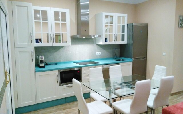 Apartment With 2 Bedrooms in Sevilla, With Wifi