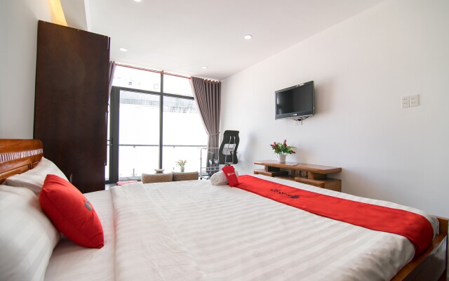 RedDoorz Plus near Hoang Van Thu Park 2