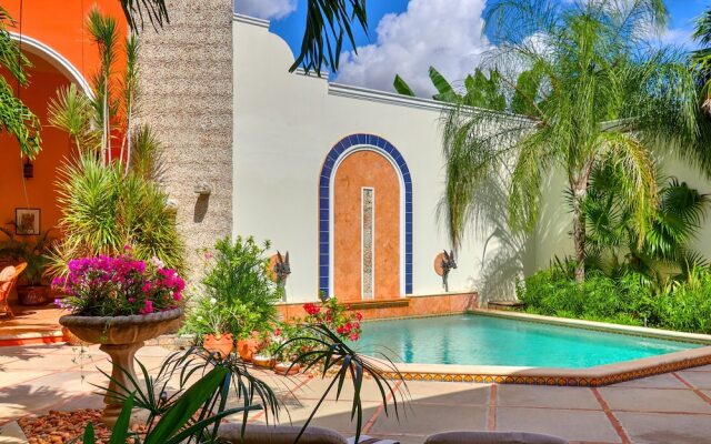 Casa Oasis Guest House and Spa