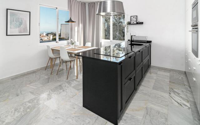 LJ- Modern flat with spectacular views in mountain