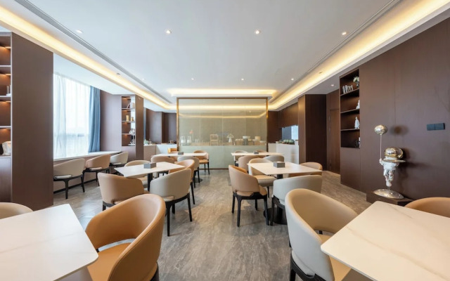 World Hotel  Jinan CBD MixC Branch