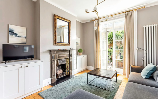 Idyllic Islington Flat
