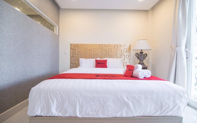 RedDoorz Plus near SECC 2