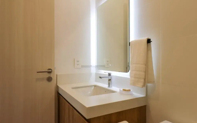 w Comfy 2BR w Balcony Near Larcomar