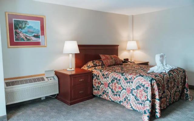 Skaneateles Suites
