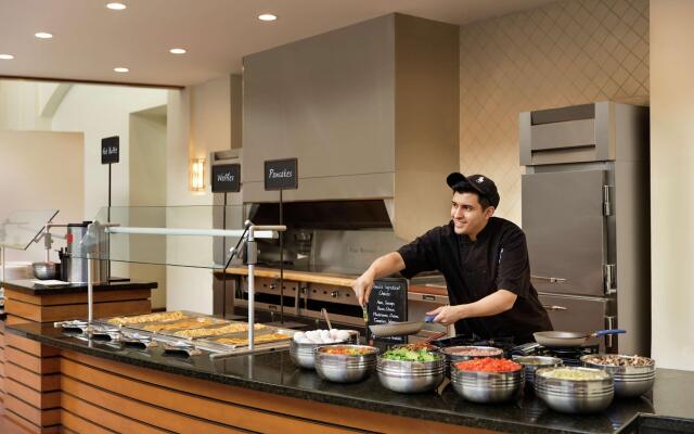 Embassy Suites Boston Logan Airport