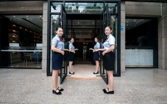 Chonpines Boutique Hotel (Jiaozuo Railway Station High-speed Railway Station)