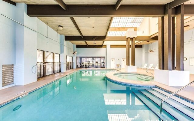 WhiteCaps 405 by RedAwning