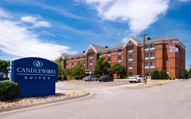 Candlewood Suites Olathe, an IHG Hotel