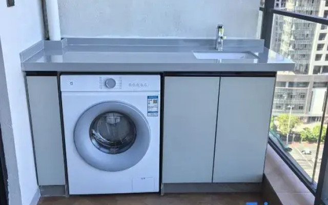 Square Seaview Apartment